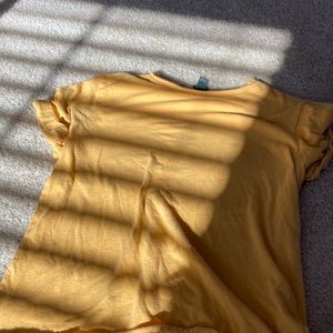 Mustard yellow tee shirt